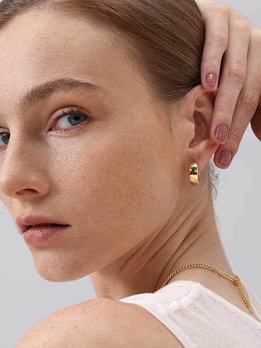 FRUMOS 18K Gold Plated Chunky Hoop Earrings for Women Fashion Thick Gold Hoops Set Jewelry for Birthday Christmas Gifts
