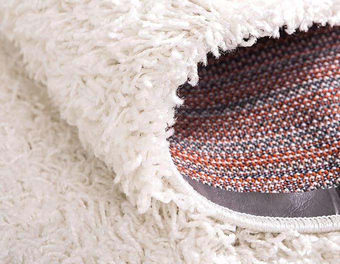 Unique Loom Solid Shag Collection Area Rug (6' 1" Round, Snow White) | Modern solid area rug for dining room, entryway & bedroom. Stain-resistant, easy-care, kid & pet friendly