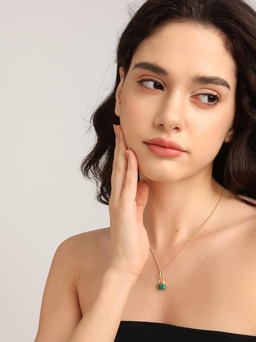 FRUMOS Gold Plated Necklace for Women, Dainty Layered Chain Necklace, Fashion Jewelry for Daily Wear