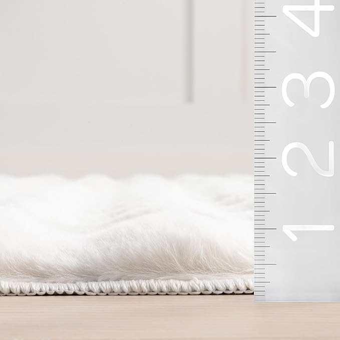 nuLOOM Jeni Off White Checkered Washable Area Rug, 3' x 5' | Nuloom Jeni Checkered 3' x 5' Machine Washable Accent Rug for Living Room Bedroom Dining Room Entryway, Off White