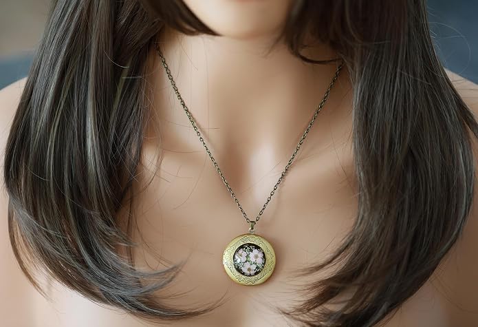 Handmade Oval Shaped Photo Locket with dried Pressed Flowers Locket pendant Necklace