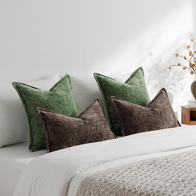 DEZENE Pack of 2 Forest Green Christmas Decorative Throw Pillow Covers 24x24 Cozy Soft Chenille Accent Vintage Square Couch Pillow Covers for Home Decor Bed Sofa Living Room