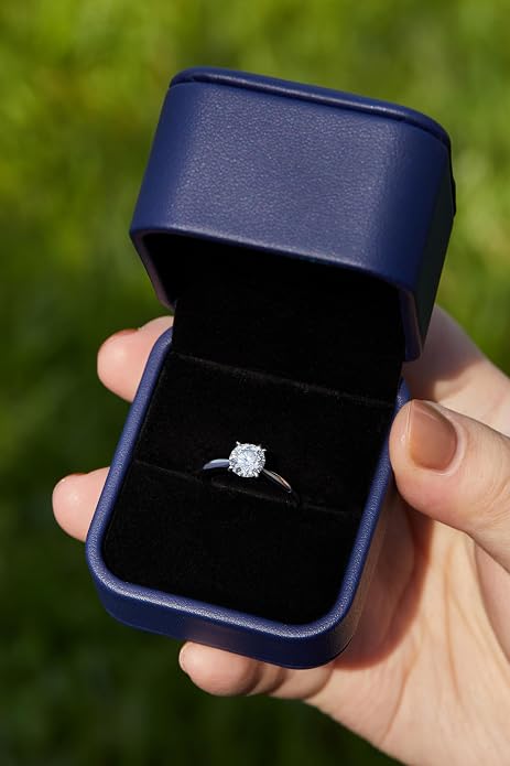 MomentWish Engagement Ring for Women, 1-2 Carats Moissanite Rromise Ring, D Color VVS1 Moissanite Wedding Ring 925 Sterling Silver Solitaire Rings