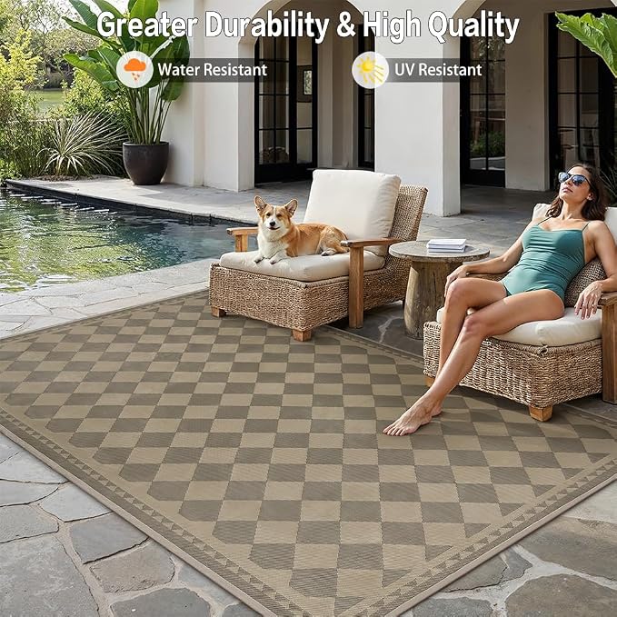 HUGEAR 6x9 Outdoor Rug Waterproof Checkered Patio Rug Home Decor Reversible Plastic Straw Black and Brown Rugs Outside Indoor Floor Mat for Camping Balcony RV Deck Porch Balcony Backyard