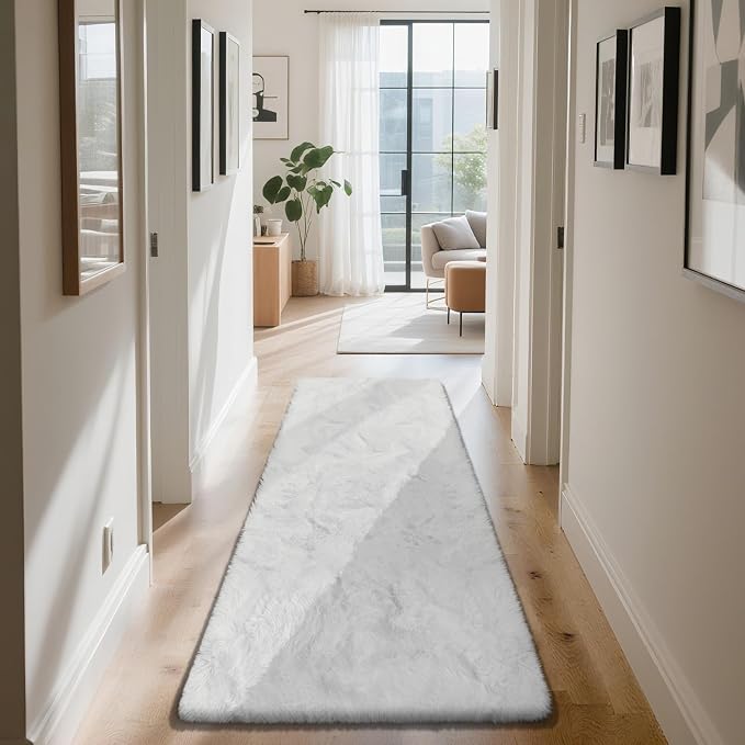 Soft Runner Rugs for Bedroom, White 2x6 Area Rugs Fluffy Rug Shag Area Rug Carpet, Bedside Rug for Living Room Bedroom Room Home Decor