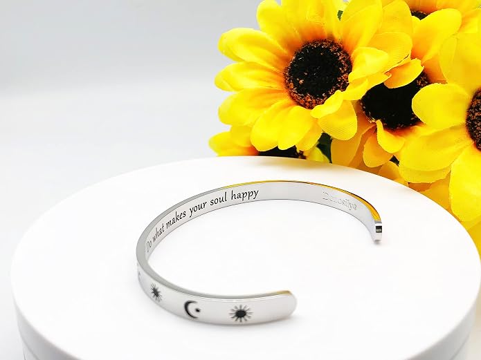 Dczosily Inspirational Bracelets for Women Stainless Steel Cuff Bracelet Engraved Jewelry Motivational Bangles Personalized Gifts for Best Friend/Mom