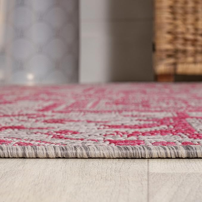 JONATHAN Y Boho Medallion Indoor Outdoor Square Area Rug 5X5 Light Gray/Fuchsia, Estrella Textured Weave for Backyard, Patio, Porch, Easy-Cleaning, High Traffic, Pet-Friendly Non-Shedding SMB105F-5SQ