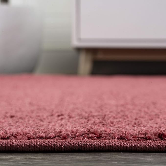 JONATHAN Y Haze Solid Low-Pile Red Indoor Area Rug 8x10, Coastal,Bohemian,Minimalist,Classic, Easy-Cleaning for Living Room,Bedroom,Kitchen,Pet Friendly,Non-Shedding (SEU100E-8)