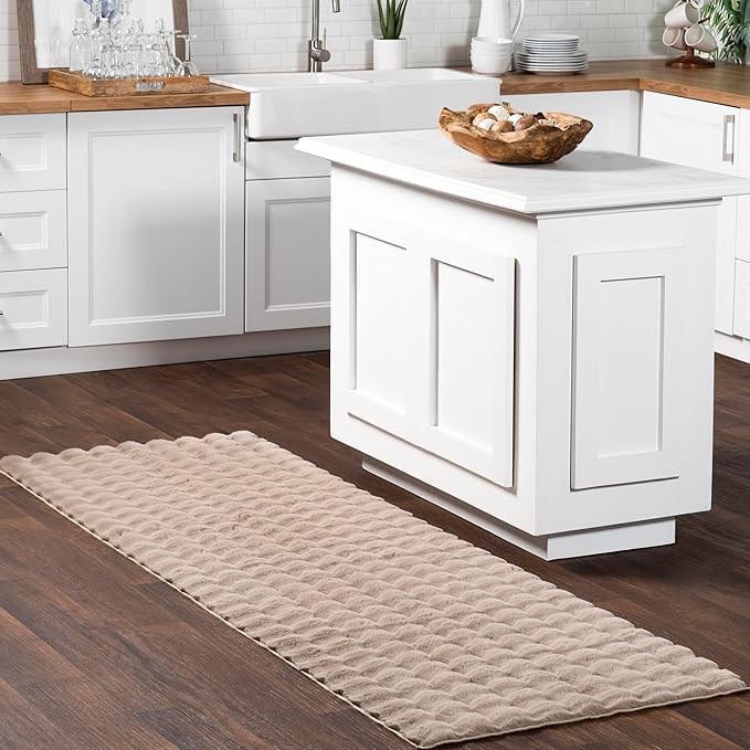 nuLOOM Jeni Taupe Checkered Washable Runner Rug, 2' x 10' | Nuloom Jeni Checkered 2' x 10' Machine Washable Runner Rug for Living Room Bedroom Dining Room Entryway Hallway, Taupe