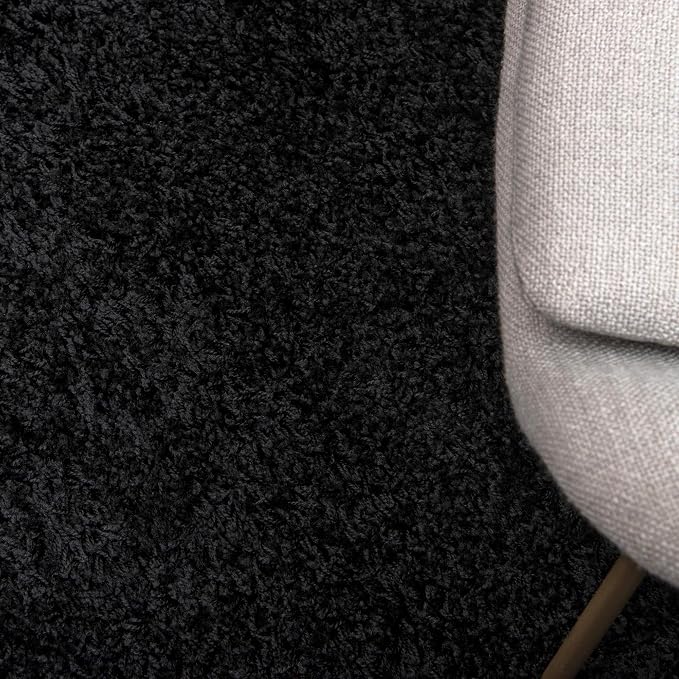 Unique Loom Solid Shag Collection Area Rug (3' 3" Round, Jet Black)