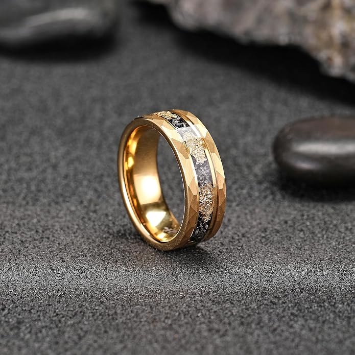 Mens Tungsten Carbide Wedding Bands 8mm Black Hammered Edge Gold Foil Inly Durable Scratch Proof Stainless Steel Cool Promise Ring for Him Comfort Fit