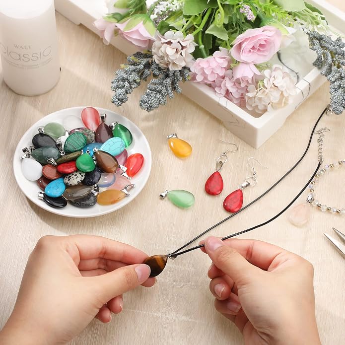 Fumete 100 Pcs Assorted Crystal Pendant Bulk Gemstone Pendant Stone Mixed Crystal Quartz Chakra Reiki Beads Charms for DIY Jewelry Necklace Making