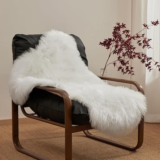 Ashler Faux Fur Rug, Fluffy White Small Sheepskin Rug, Ultra Soft 2x3 Ft Mat, Machine Washable Shag Mats, Nursery Throw for Bed, Living, Kids Room