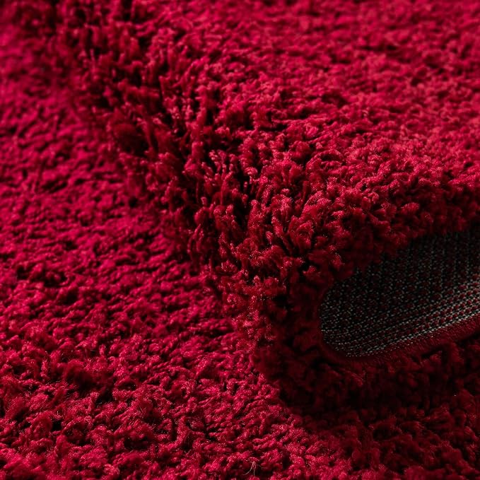 Unique Loom Solid Shag Collection Area Rug (7' 10" x 10' Oval, Cherry Red)