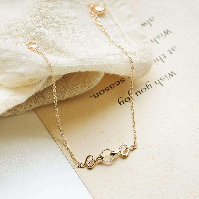 LOYATA Gold Bracelet Gold 14K Gold Filled Dainty Chain Simple Jewelry Gift for Women