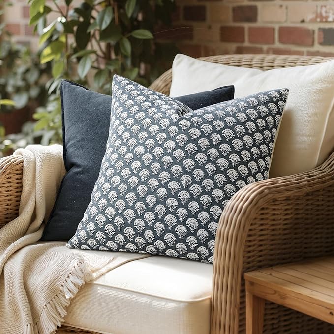 MIULEE Set of 2 Decorative Floral Pillow Covers Neutral Vintage Throw Pillows Block Print Boho Farmhouse Cushion Covers for Modern Spring Home Decor Couch Sofa Bed Living Room, 20x20 Inch, Dusty Blue