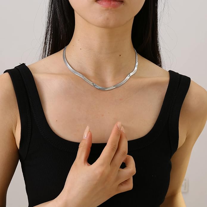 Gold Chain Necklace for Women Dainty Simple Satellite Beaded Twisted Chain Choker Necklace Everyday Jewelry Christmas Gifts