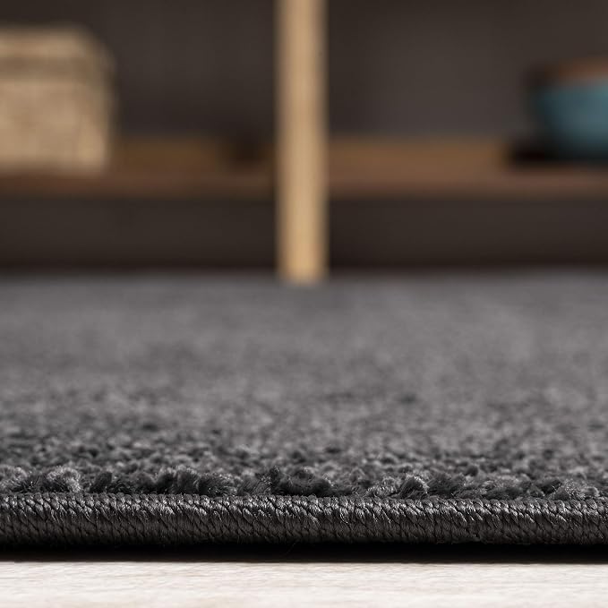 JONATHAN Y Haze Solid Low-Pile Black 5x5 Square Indoor Area Rug, Coastal,Bohemian,Minimalist,Classic, Easy-Cleaning for Living Room,Bedroom,Kitchen,Pet Friendly,Non-Shedding (SEU100I-5SQ)