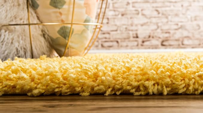 Unique Loom Solid Shag Collection Area Rug (2' 7" x 10' Runner Tuscan Sun Yellow)