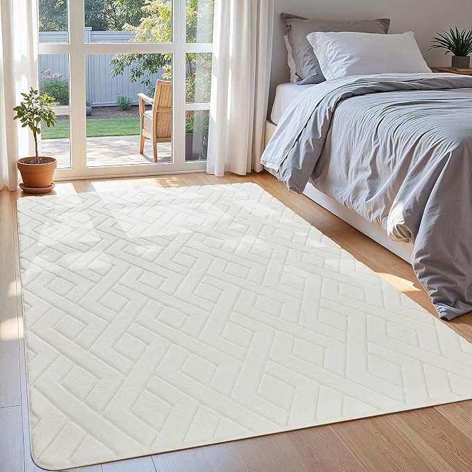 Macgace Ultra Soft Cream White Area Rug for Bedroom, 4x6 Modern Geometric Shag Rugs with Nonslip Backing for Living Room, Washable Fuzzy Carpet for Cozy Kids Room