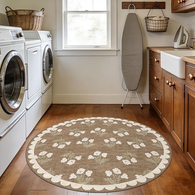 Tan 3ft Round Rug for Entryway - 3x3 Small Washable Floral Neutral Farmhouse Scalloped Round Rug for Bedroom Non Slip Front Door Mat Indoor Stain Resistant Circle Rugs for Bathroom Kitchen