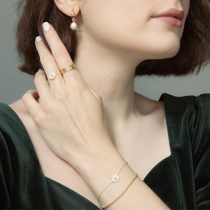 Silverly Sterling Silver Daisy Ring - Gold Plated 925 Silver Flower Rings for Women - Friendship Stacking Band - Nature Inspired Gifts for Daughter - Ladies Fine Jewelry - Spring Accessory