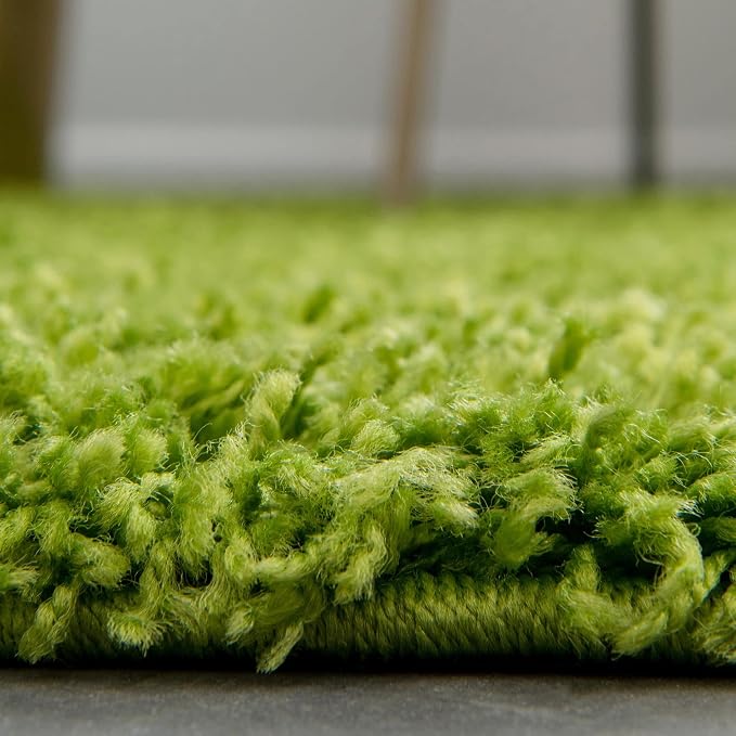 Unique Loom Solid Shag Collection Area Rug (5' 3" Round, Grass Green)