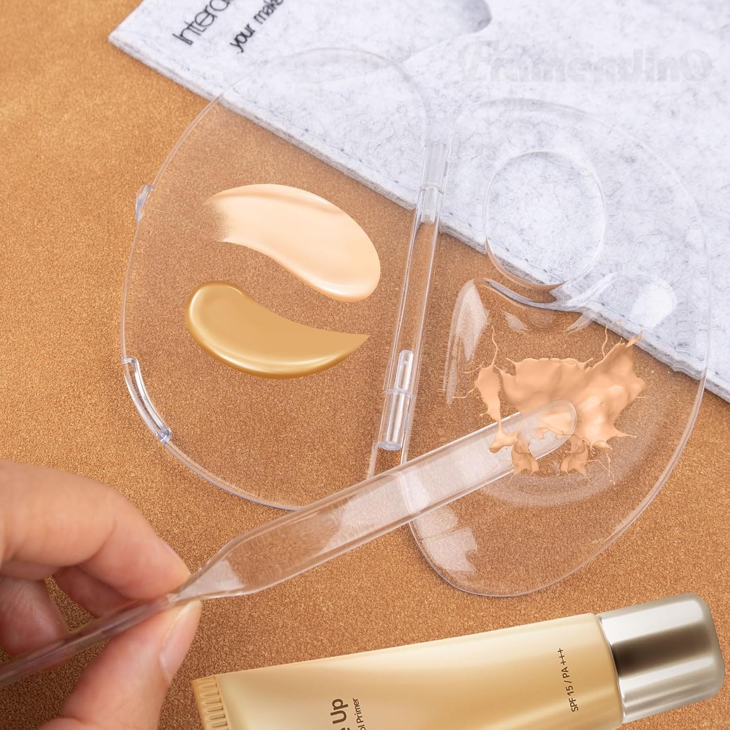 Framendino, 2 Set 3 in 1 Handheld Makeup Mixing Palette, Acrylic Transparent Mixing Foundation Tray with Foundation Spatula for Makeup Artist and Beginner