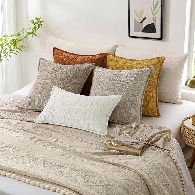decorUhome Chenille Throw Pillow Covers 18x18 Set of 2,Cream White | Soft Texture, Slubby Modern Design, Flange Edges, Cozy Accent Pillow Covers for Couch, Sofa, Bed, Living Room