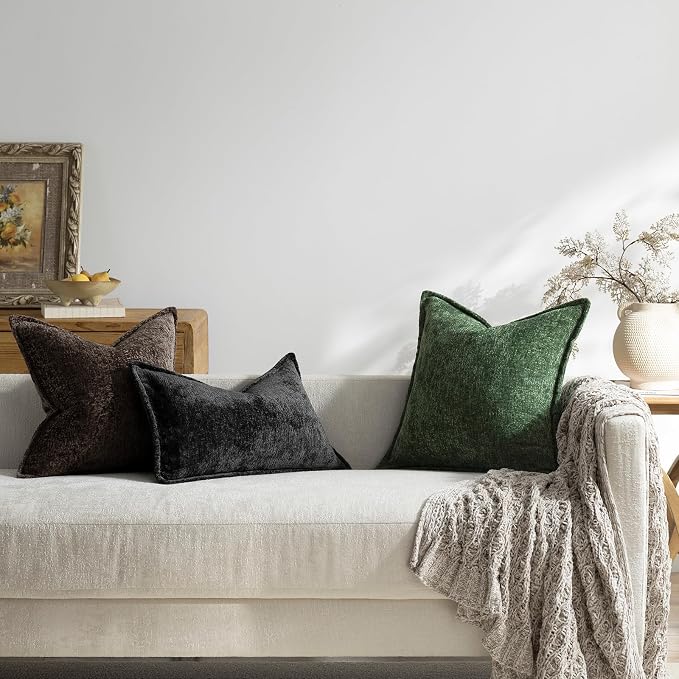 DEZENE Pack of 2 Forest Green Christmas Decorative Throw Pillow Covers 16x16 Cozy Soft Chenille Accent Vintage Square Couch Pillow Covers for Home Decor Bed Sofa Living Room