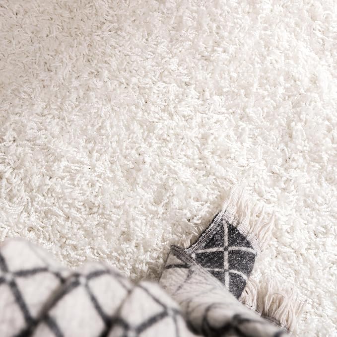 Unique Loom Solid Shag Collection Area Rug (3' 3" Square, Snow White)