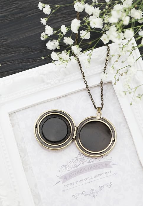 Handmade Oval Shaped Photo Locket with dried Pressed Flowers Locket pendant Necklace