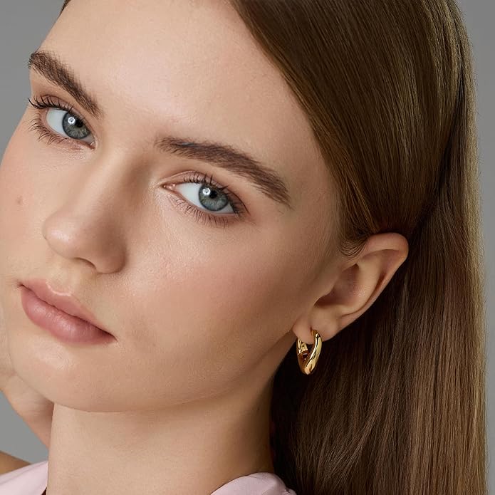 FRUMOS 18K Gold Plated Chunky Hoop Earrings for Women Fashion Thick Gold Hoops Set Jewelry for Birthday Christmas Gifts