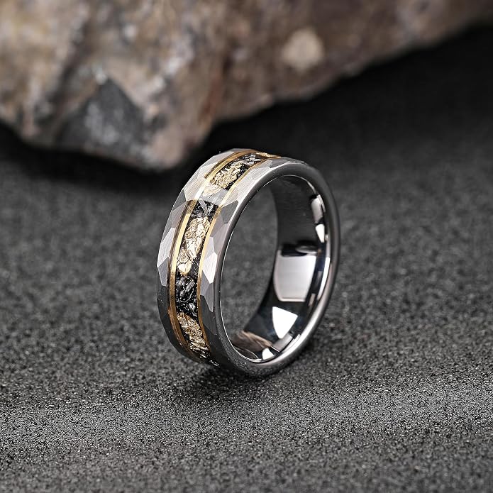Mens Tungsten Carbide Wedding Bands 8mm Black Hammered Edge Gold Foil Inly Durable Scratch Proof Stainless Steel Cool Promise Ring for Him Comfort Fit