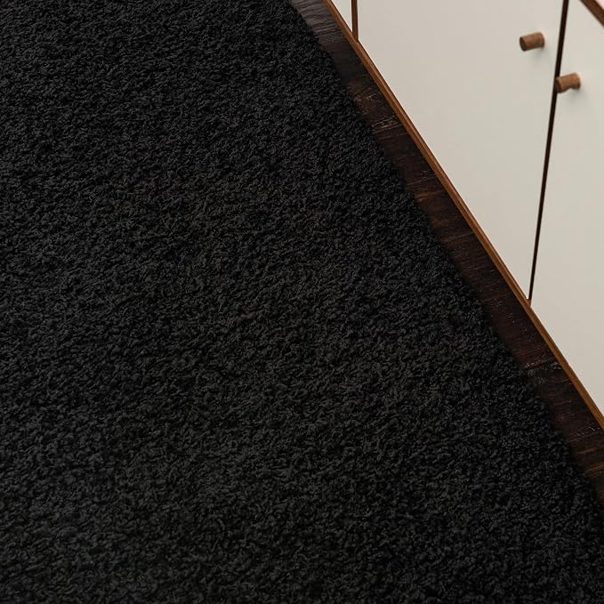 Unique Loom Solid Shag Collection Area Rug (3' 3" x 5' 3" Oval, Jet Black)