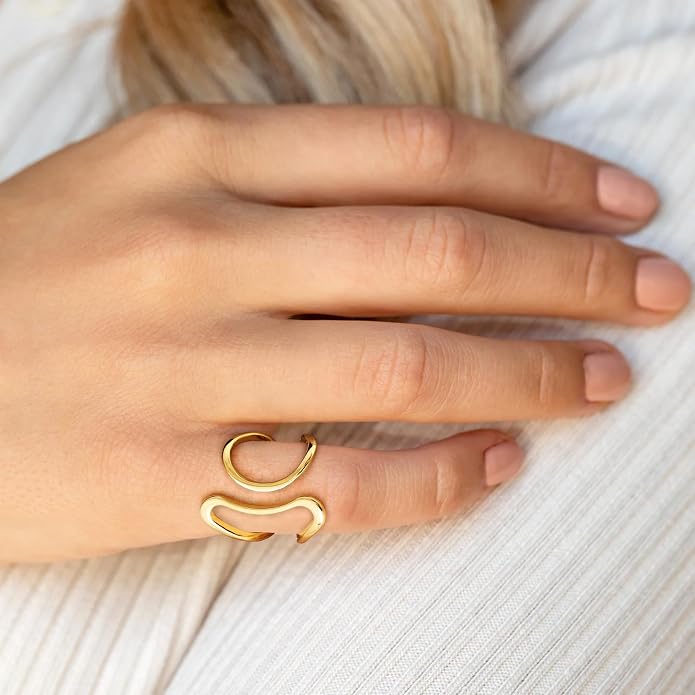 Gelbesty Waterproof Gold Statement Rings for Women, 14K Gold Plated Chunky Open Stackable Rings Non Tarnish Fashion Adjustable Stainless Steel Pinky Knuckle Signet Vintage Ring Jewelry Size 5-11