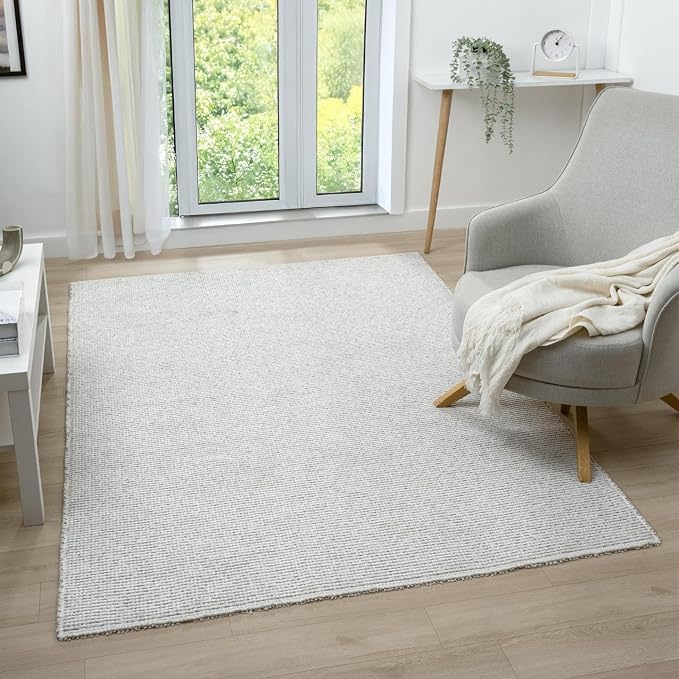 LUXE WEAVERS Two-Tone Fringed Area Rug Beige 8x10