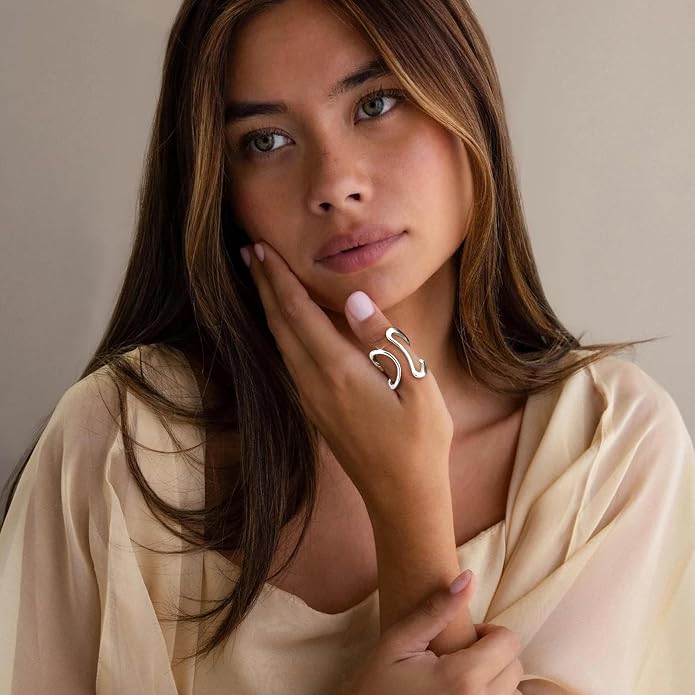 Gelbesty Waterproof Gold Statement Rings for Women, 14K Gold Plated Chunky Open Stackable Rings Non Tarnish Fashion Adjustable Stainless Steel Pinky Knuckle Signet Vintage Ring Jewelry Size 5-11