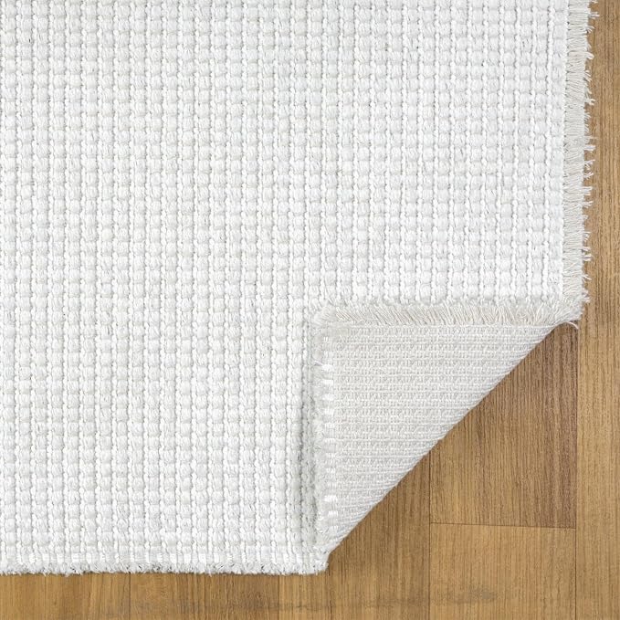 LUXE WEAVERS Two-Tone Fringed Area Rug White 6x9