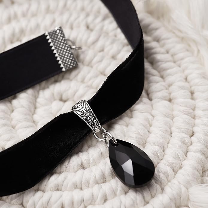 Sacina Gothic Vintage Victorian Choker Necklace, Black Choker, Goth Vintage Jewelry Gift for Women, Halloween Christmas Jewelry Gift