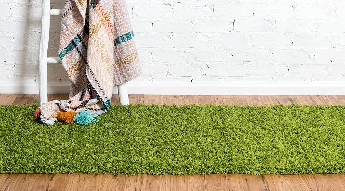 Unique Loom Solid Shag Collection Area Rug (2' 6" x 13' 1" Runner, Grass Green)