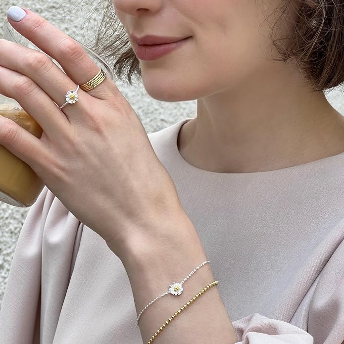 Silverly Sterling Silver Daisy Ring - Gold Plated 925 Silver Flower Rings for Women - Friendship Stacking Band - Nature Inspired Gifts for Daughter - Ladies Fine Jewelry - Spring Accessory