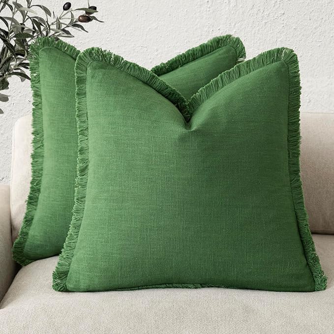 Foindtower Set of 2 Decorative Linen Fringe Throw Pillow Covers Cozy Boho Farmhouse Cushion Cover with Tassels Soft Accent Pillowcase for Couch Sofa Bed Living Room Home Decor,20×20 Inch,Forest Green