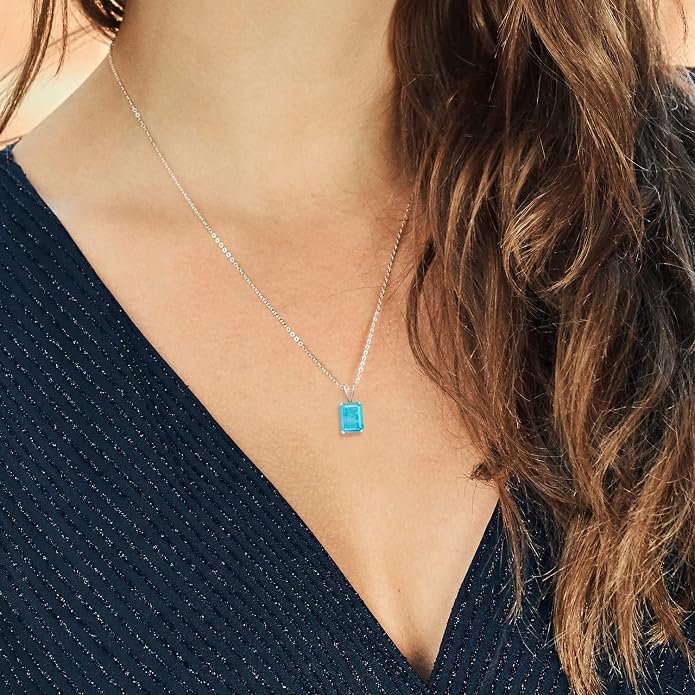 Gem Stone King Emerald Cut Pendant Necklace For Women | 925 Sterling Silver | Emerald Cut 9X7MM | Gemstone Birthstone | Fine Jewelry for Her Mom Wife | With 18 Inch Silver Chain