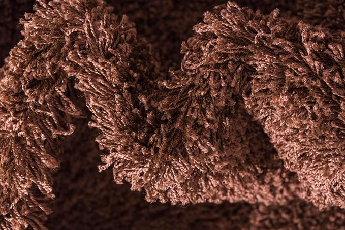 Unique Loom Solid Shag Collection Area Rug (6' 1" Round, Chocolate Brown)