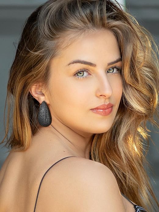 KeyStyle Chunky Gold Hoop Earrings for Women Trendy, Stainless Steel TearDrop Hoops Earring, Lightweight Water Drop Ear Jewerly