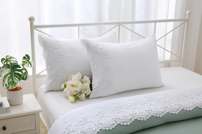 White Lace Pillow Shams with Embroidered 3D Flowers Retro Noble Luxury Elegant Look 100% Cotton Queen Size 2-Pack