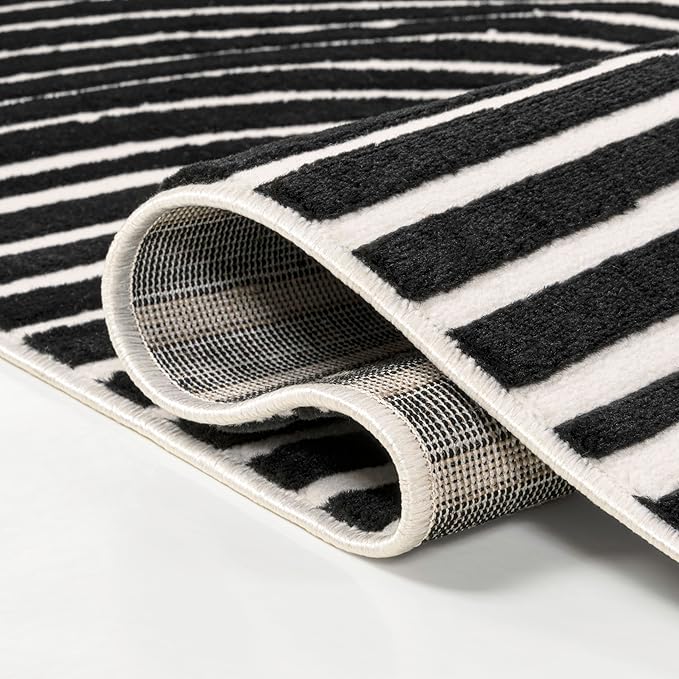 JONATHAN Y Hallie High-Low Curve Black/White 8x10 Indoor Area Rug, Minimalist Geometric, Modern, Non-Shedding, Stain Resistant for Bedroom, Living Room, Kitchen (SCN100F-8)