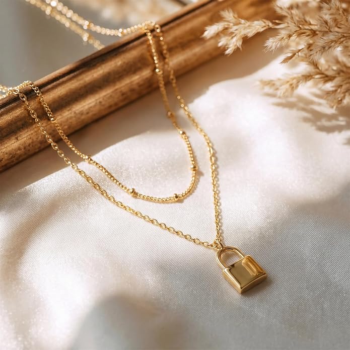 MEVECCO Layered Heart Necklace Pendant Handmade 18k Gold Plated Dainty Gold Choker Arrow Bar Layering Long Necklace for Women