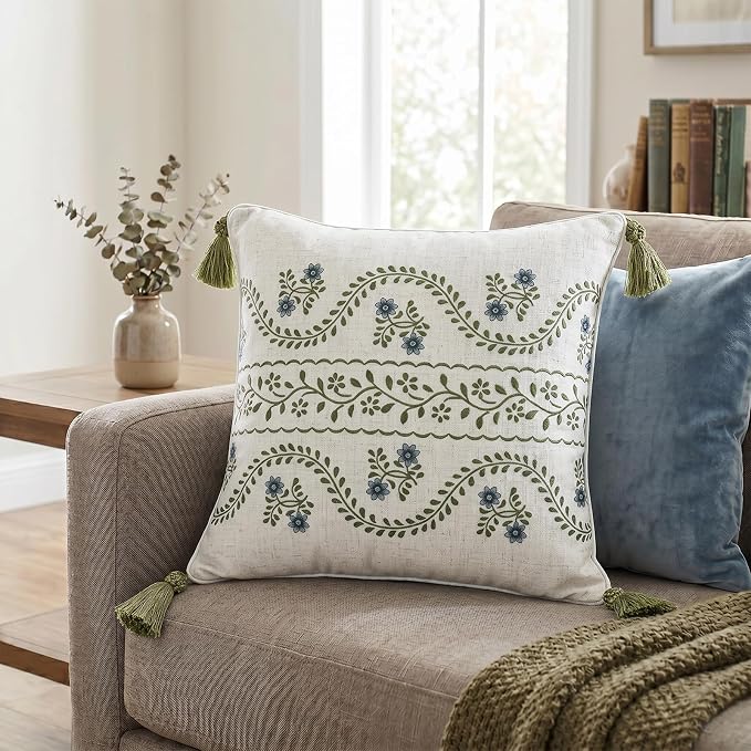 ISAENNE Designer Linen Throw Pillow Cover,Set of 2,18"x18"-Mosella D | Vintage Elegant Square Decor Pillow Cover,Concealed Zipper Design,Floral Pattern,Sofa,Bedroom,Living Room,Lounge Chairs